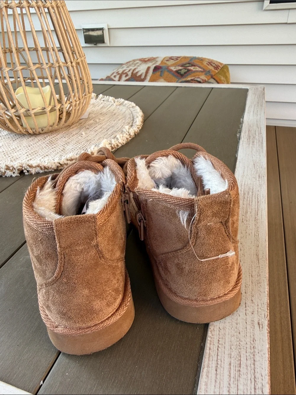 Kids Boot - Picture 2 of 3